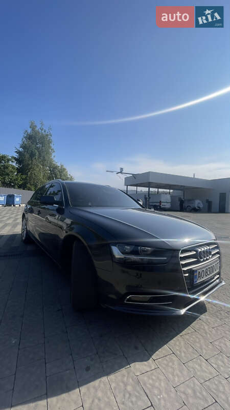 Универсал Audi A4 2012 в Ужгороде