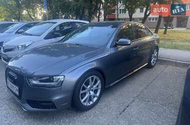 Седан Audi A4 2012 в 
