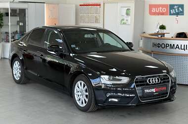 Седан Audi A4 2012 в 