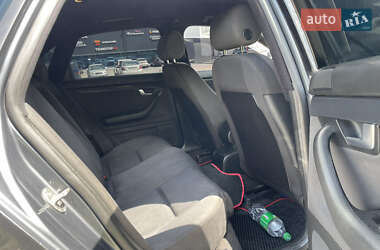Седан Audi A4 2002 в 