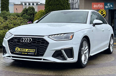 Седан Audi A4 2022 в 