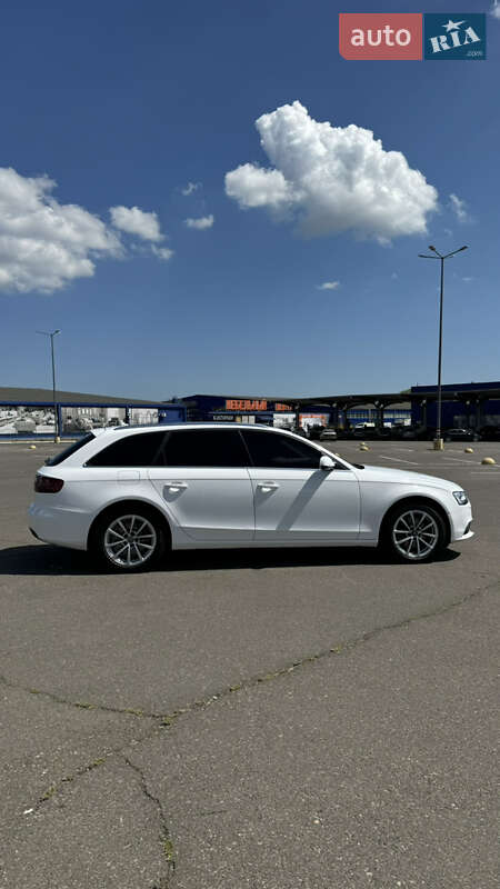 Универсал Audi A4 2013 в Первомайске