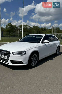 Универсал Audi A4 2013 в 