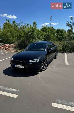 Седан Audi A4 2016 в 