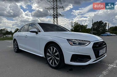 Седан Audi A4 2021 в 