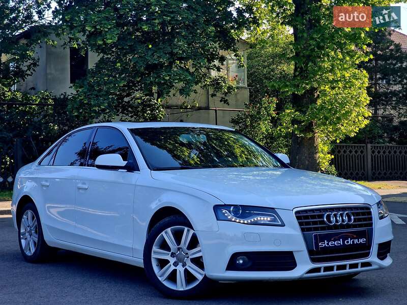 Седан Audi A4 2011 в 