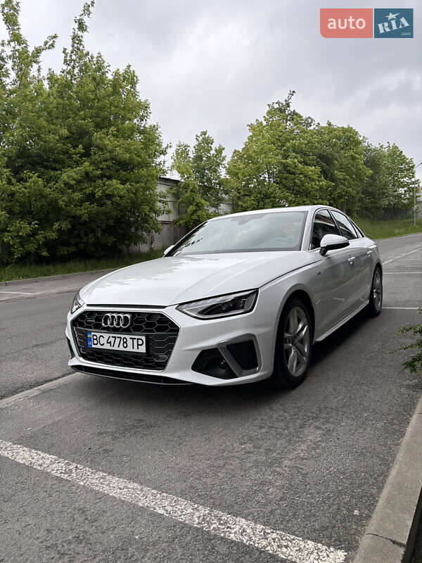 Седан Audi A4 2024 в Львові