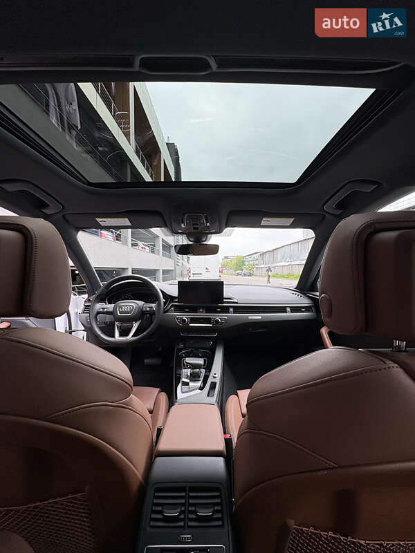 Седан Audi A4 2024 в Львові