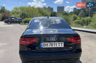 Седан Audi A4 2013 в 