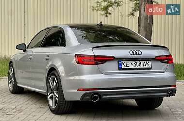 Седан Audi A4 2017 в 
