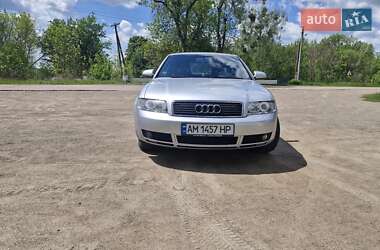 Седан Audi A4 2004 в 