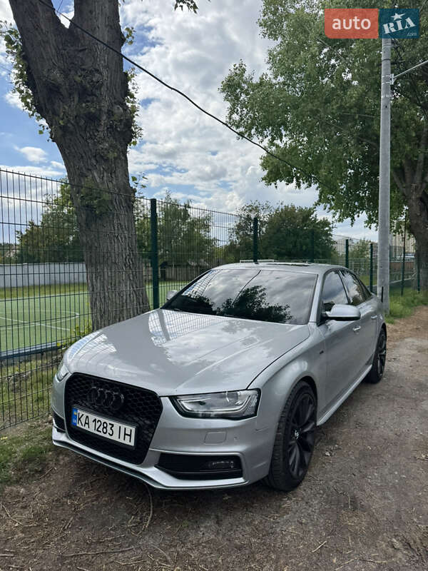 Седан Audi A4 2015 в 
