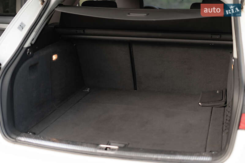 Универсал Audi A4 2012 в Новояворовске