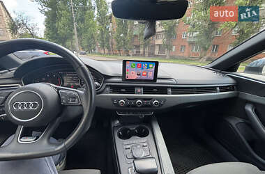 Универсал Audi A4 2018 в 
