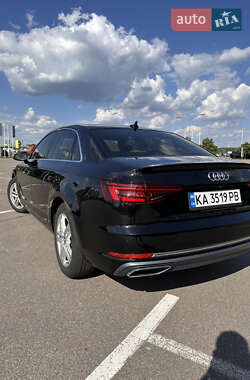 Седан Audi A4 2018 в 