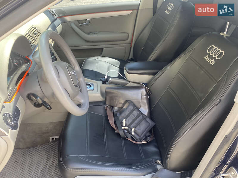 Седан Audi A4 2005 в Коростене