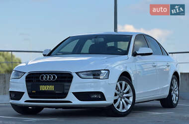 Седан Audi A4 2013 в 