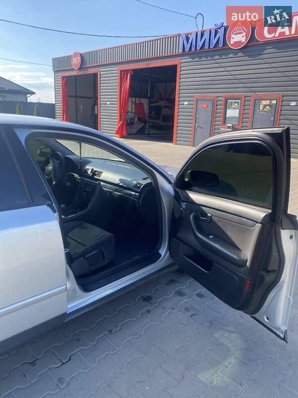 Седан Audi A4 2002 в Киеве