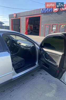 Седан Audi A4 2002 в 