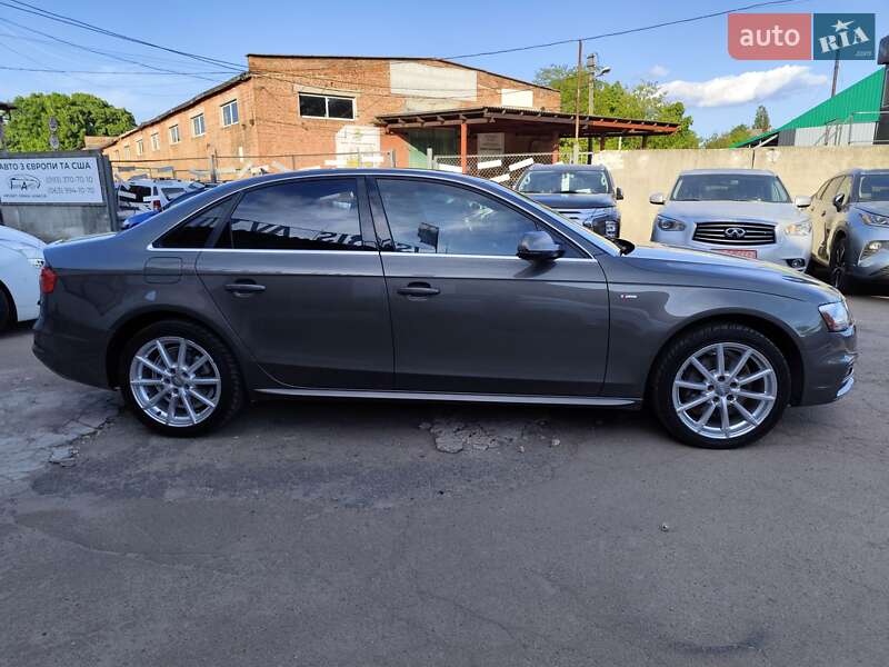 Седан Audi A4 2014 в Чернигове