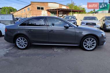 Седан Audi A4 2014 в 