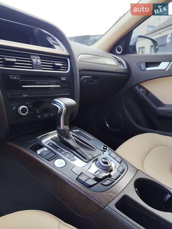 Седан Audi A4 2014 в Чернигове