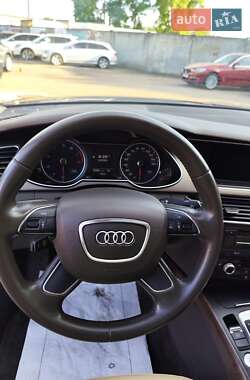 Седан Audi A4 2014 в 