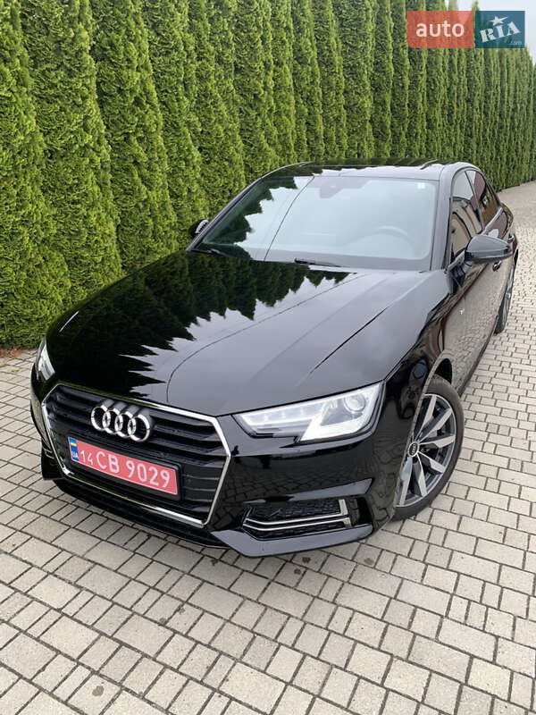 Седан Audi A4 2018 в 