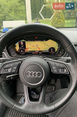 Седан Audi A4 2018 в 