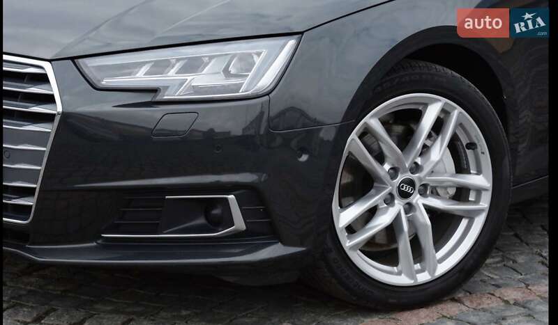Универсал Audi A4 2018 в Киеве