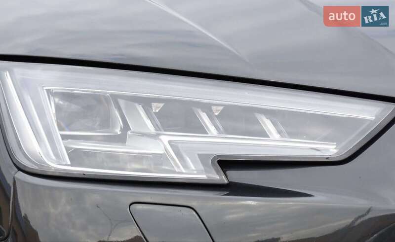 Универсал Audi A4 2018 в Киеве