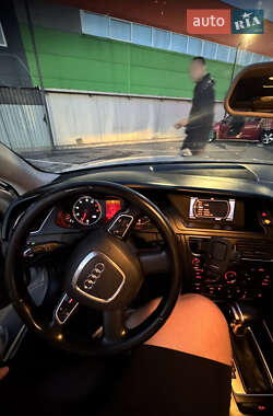 Седан Audi A4 2011 в 