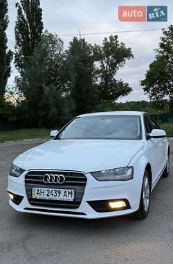 Седан Audi A4 2013 в 