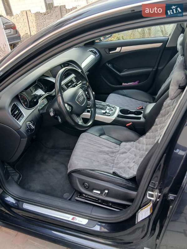 Седан Audi A4 2014 в Львові