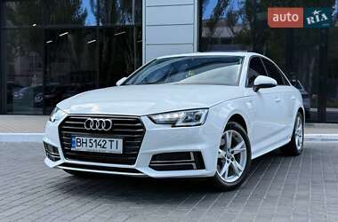 Седан Audi A4 2017 в Одессе