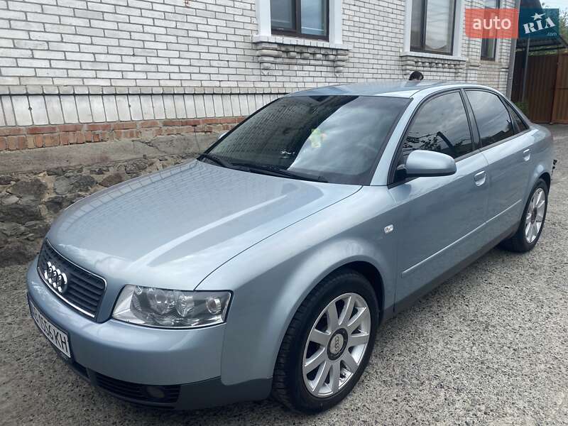 Седан Audi A4 2002 в Гайсине