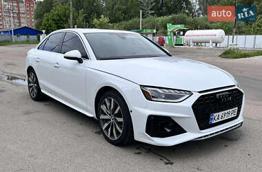 Седан Audi A4 2020 в 