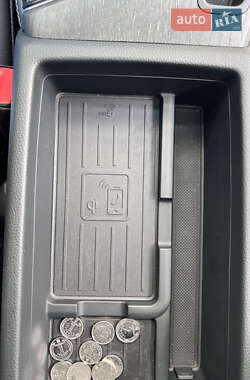 Седан Audi A4 2020 в 