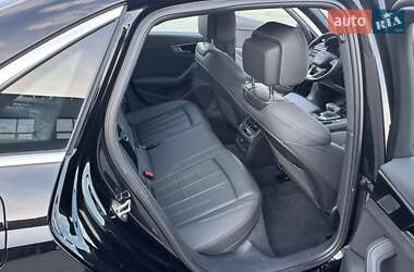 Седан Audi A4 2023 в 