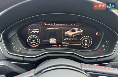 Седан Audi A4 2018 в 