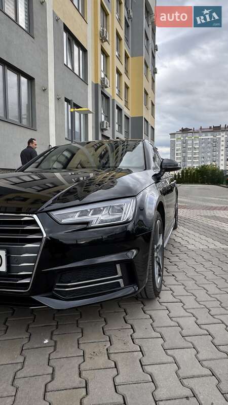 Седан Audi A4 2016 в Ивано-Франковске