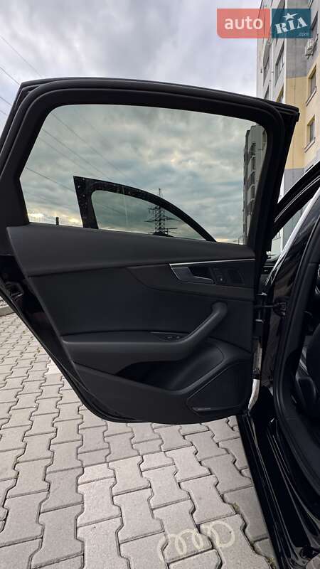 Седан Audi A4 2016 в Ивано-Франковске