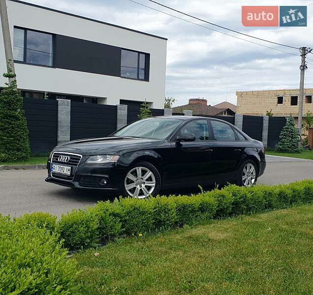 Седан Audi A4 2010 в Киеве