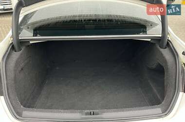 Седан Audi A4 2010 в 