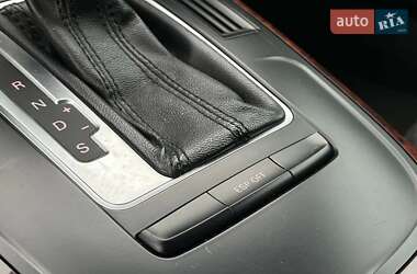 Седан Audi A4 2010 в 