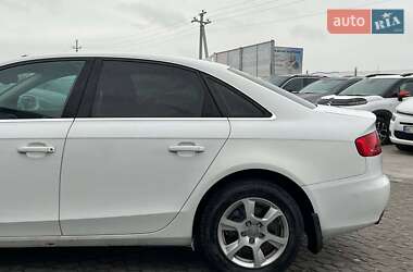 Седан Audi A4 2010 в 