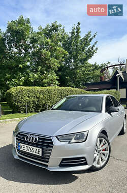 Седан Audi A4 2015 в Днепре