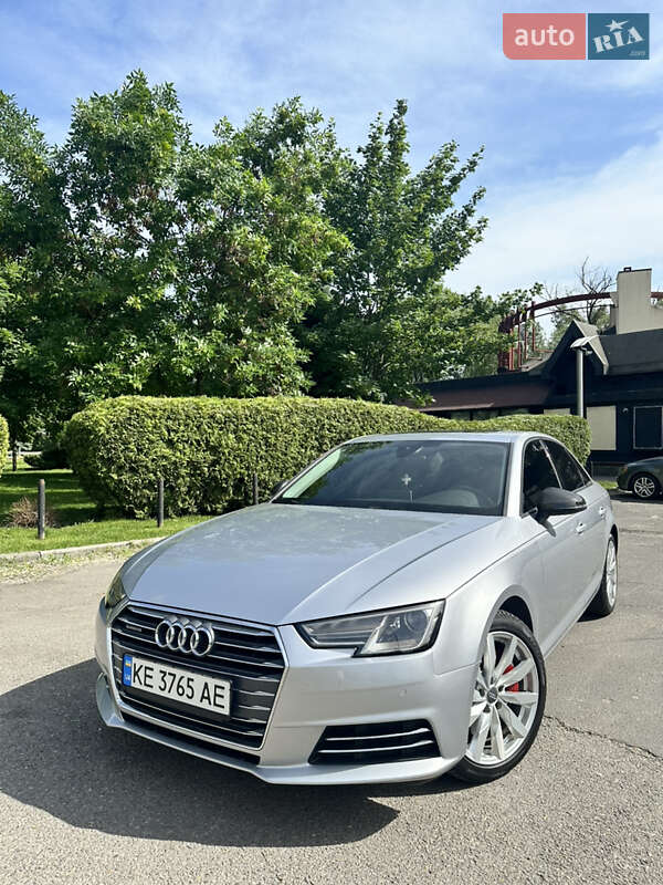Audi A4 2015