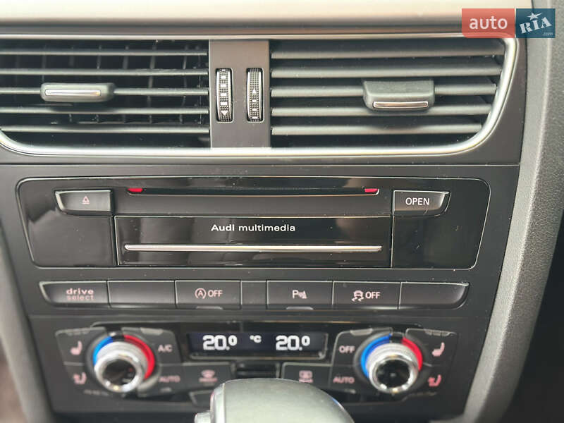Седан Audi A4 2014 в Киеве