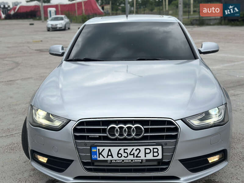 Седан Audi A4 2014 в Киеве